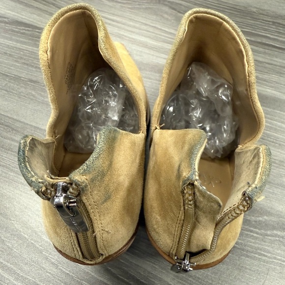 Vince Camuto suede zip up ankle boots tan/beige booties heeled shoes Size 6M - Picture 8 of 15